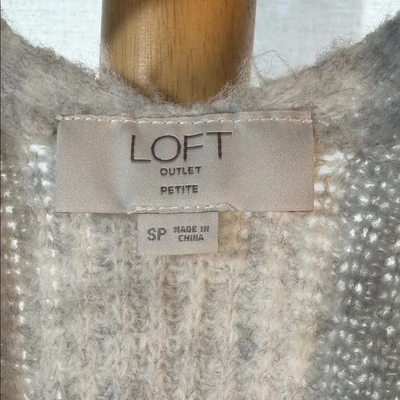 LOFT Heather Gray Ribbed Cardigan - Picture 2 of 5